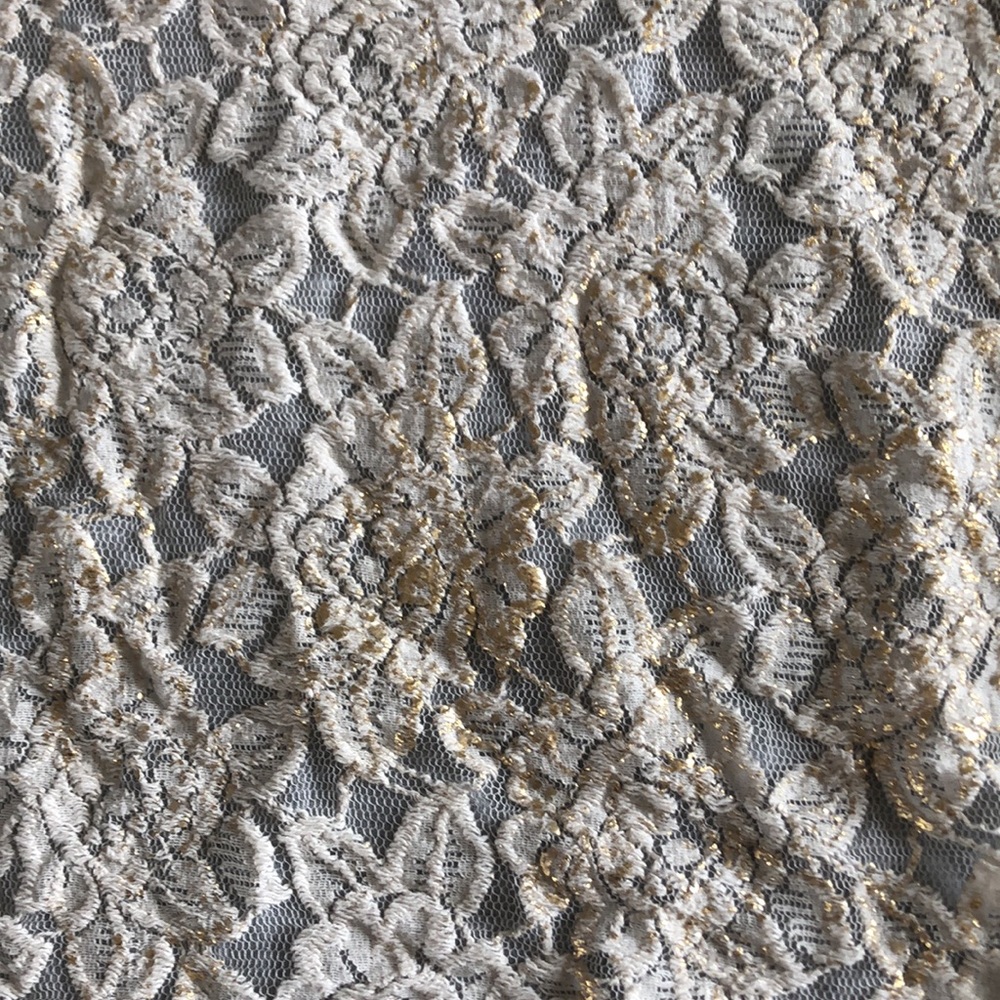 Metallic Lace Tank - Picture 2 of 4
